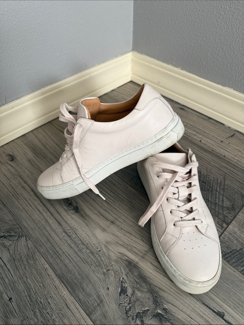 Greats Pale Pink Leather Women’s Sneakers Sz 9.5